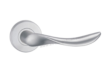 Plate door handle