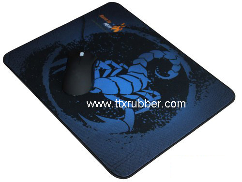 Computer mouse pad