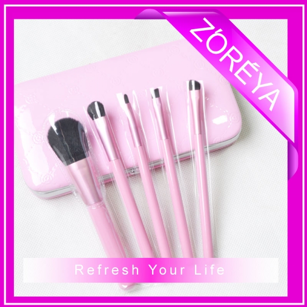 Make-Up Brush