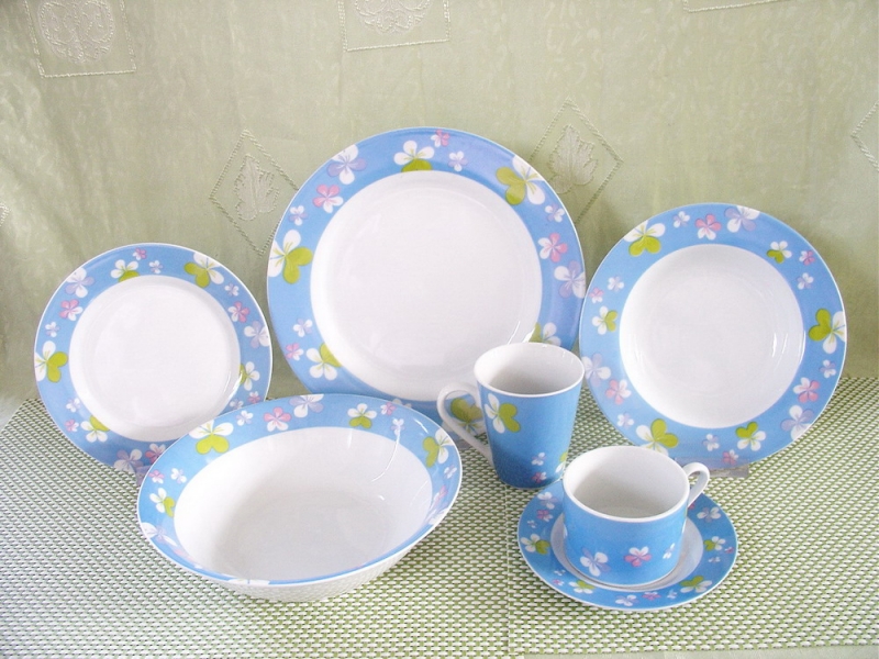 Porcelain Dinner Set